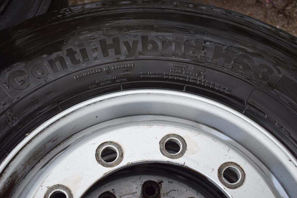 CONTINENTAL 315 / 80 R 22,5 FRONT - DOT 44/16 - Rengas - Kuorma-auto: kuva CONTINENTAL 315 / 80 R 22,5 FRONT - DOT 44/16 - Rengas - Kuorma-auto CONTINENTAL 315 / 80 R 22,5 FRONT - DOT 44/16 - Rengas - Kuorma-auto: kuva CONTINENTAL 315 / 80 R 22,5 FRONT - DOT 44/16 - Rengas - Kuorma-auto