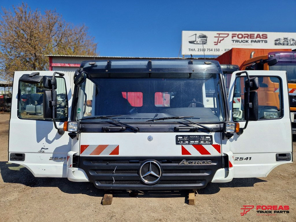 MERCEDES ACTROS MP2 MEDIUM - Ohjaamo: kuva MERCEDES ACTROS MP2 MEDIUM - Ohjaamo MERCEDES ACTROS MP2 MEDIUM - Ohjaamo: kuva MERCEDES ACTROS MP2 MEDIUM - Ohjaamo