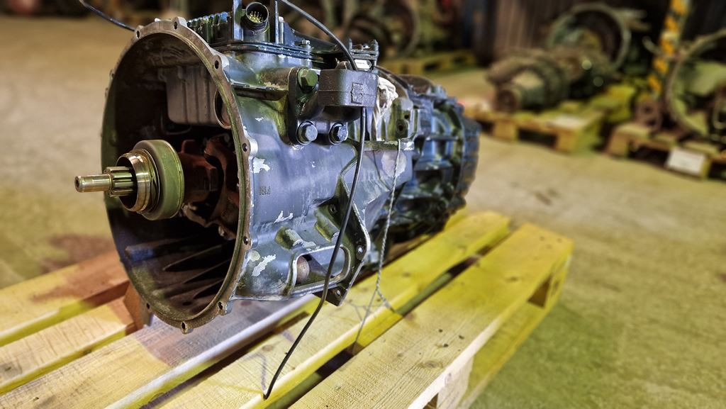 ZF ASTRONIC MID 12 AS 1210 TO - 81.32004 - 6194 - Vaihdelaatikko - Kuorma-auto: kuva ZF ASTRONIC MID 12 AS 1210 TO - 81.32004 - 6194 - Vaihdelaatikko - Kuorma-auto ZF ASTRONIC MID 12 AS 1210 TO - 81.32004 - 6194 - Vaihdelaatikko - Kuorma-auto: kuva ZF ASTRONIC MID 12 AS 1210 TO - 81.32004 - 6194 - Vaihdelaatikko - Kuorma-auto