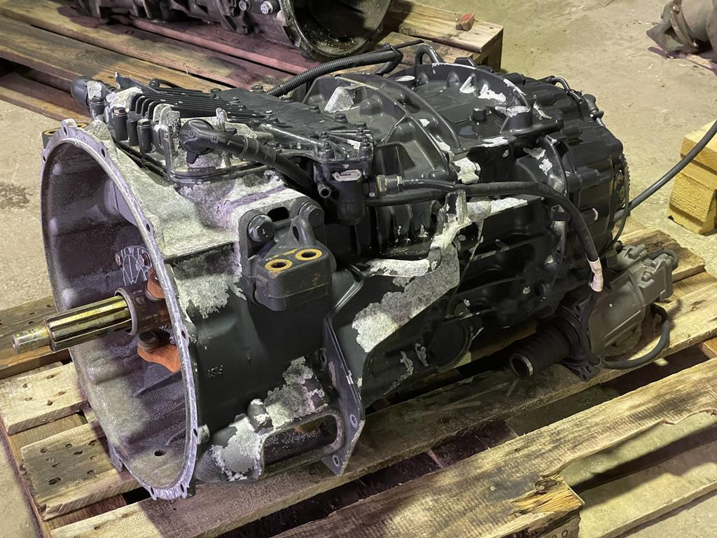 ZF ASTRONIC MID 12 AS 1210 TO - Vaihdelaatikko - Kuorma-auto: kuva ZF ASTRONIC MID 12 AS 1210 TO - Vaihdelaatikko - Kuorma-auto ZF ASTRONIC MID 12 AS 1210 TO - Vaihdelaatikko - Kuorma-auto: kuva ZF ASTRONIC MID 12 AS 1210 TO - Vaihdelaatikko - Kuorma-auto