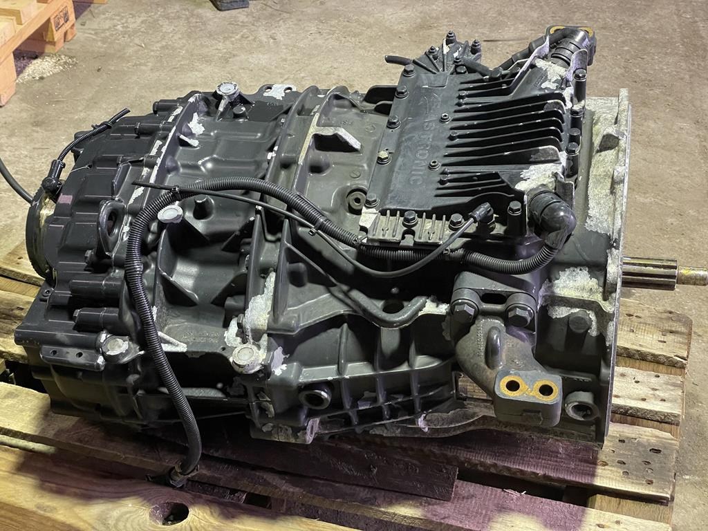 ZF ASTRONIC MID 12 AS 1210 TO - Vaihdelaatikko - Kuorma-auto: kuva ZF ASTRONIC MID 12 AS 1210 TO - Vaihdelaatikko - Kuorma-auto ZF ASTRONIC MID 12 AS 1210 TO - Vaihdelaatikko - Kuorma-auto: kuva ZF ASTRONIC MID 12 AS 1210 TO - Vaihdelaatikko - Kuorma-auto