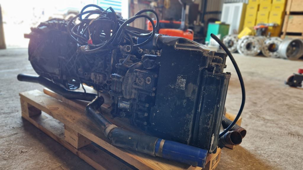 ZF ECOSPLIT 16S 221 WITH INTARDER FOR MAN - Vaihdelaatikko - Kuorma-auto: kuva ZF ECOSPLIT 16S 221 WITH INTARDER FOR MAN - Vaihdelaatikko - Kuorma-auto ZF ECOSPLIT 16S 221 WITH INTARDER FOR MAN - Vaihdelaatikko - Kuorma-auto: kuva ZF ECOSPLIT 16S 221 WITH INTARDER FOR MAN - Vaihdelaatikko - Kuorma-auto