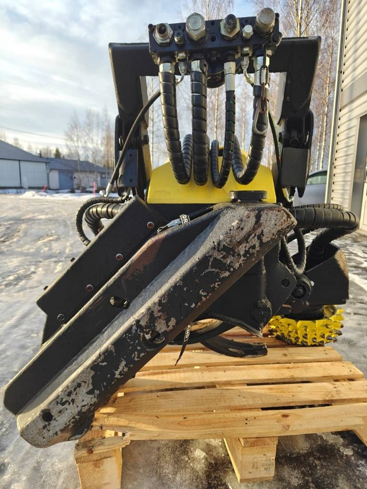 AFM 50 - Harvesteripää: kuva AFM 50 - Harvesteripää AFM 50 - Harvesteripää: kuva AFM 50 - Harvesteripää