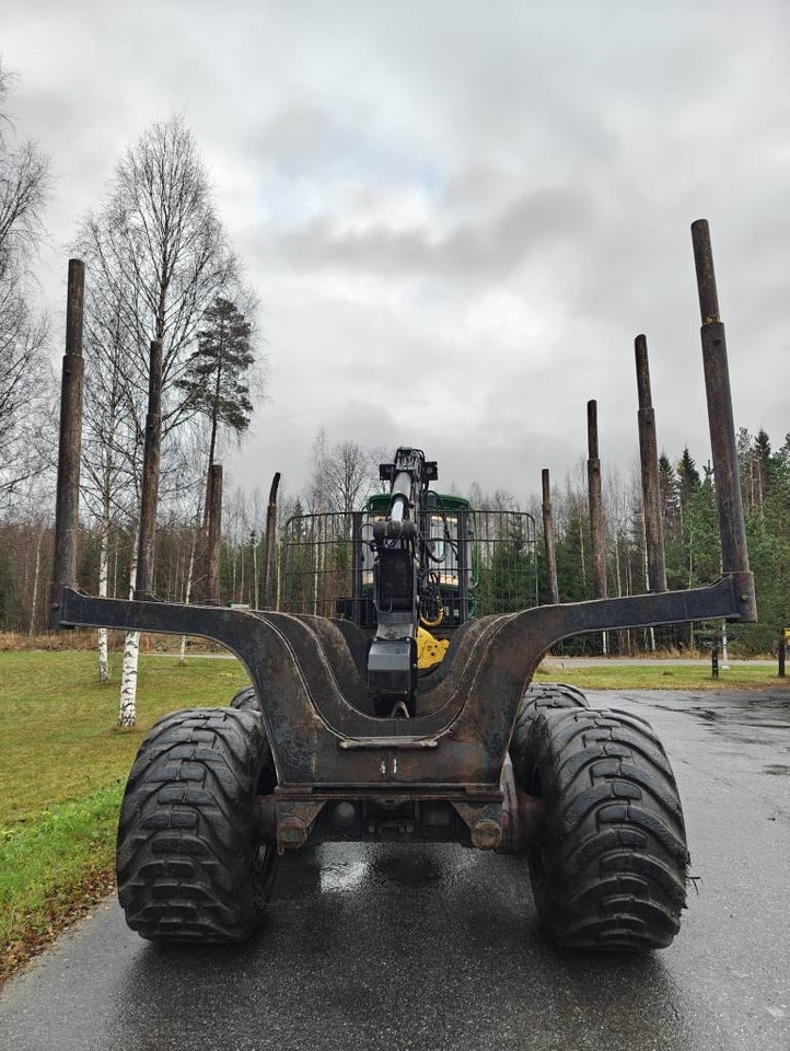 John Deere 1210 E - Kuormatraktori: kuva John Deere 1210 E - Kuormatraktori John Deere 1210 E - Kuormatraktori: kuva John Deere 1210 E - Kuormatraktori