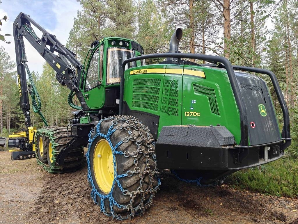 John Deere 1270 G - Harvesteri: kuva John Deere 1270 G - Harvesteri John Deere 1270 G - Harvesteri: kuva John Deere 1270 G - Harvesteri