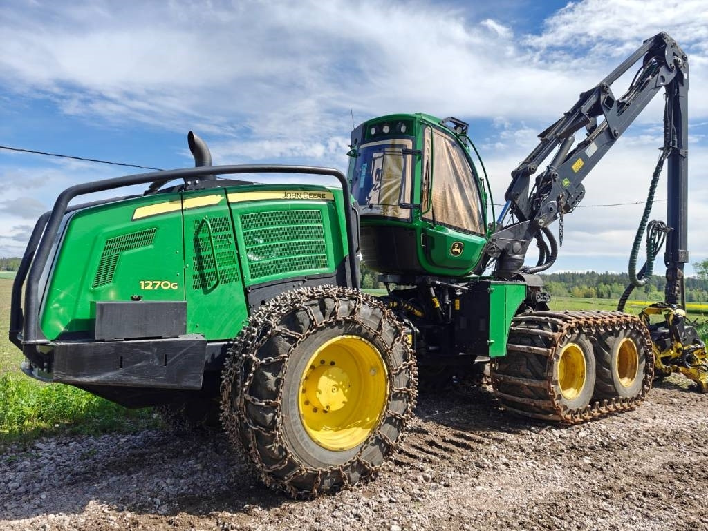John Deere 1270 G - Harvesteri: kuva John Deere 1270 G - Harvesteri John Deere 1270 G - Harvesteri: kuva John Deere 1270 G - Harvesteri