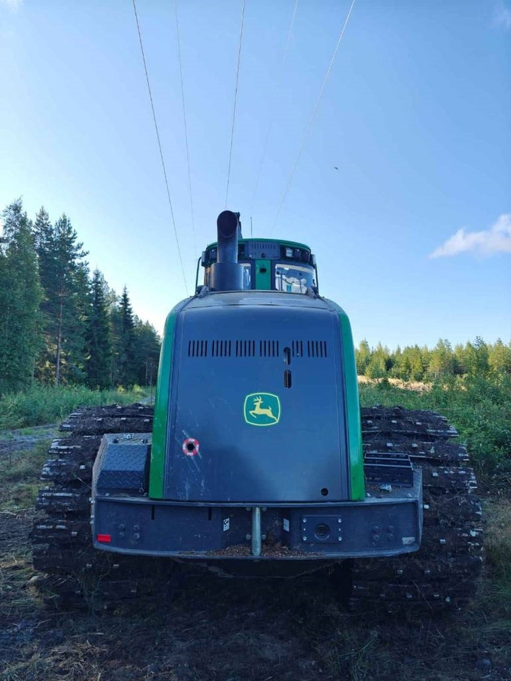 John Deere 1270 G - Harvesteri: kuva John Deere 1270 G - Harvesteri John Deere 1270 G - Harvesteri: kuva John Deere 1270 G - Harvesteri