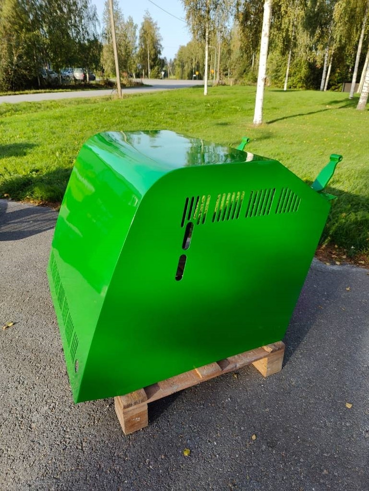 Suojuskoppa - Maatalouskoneet John Deere Hoods For D-serie machines: kuva Suojuskoppa - Maatalouskoneet John Deere Hoods For D-serie machines