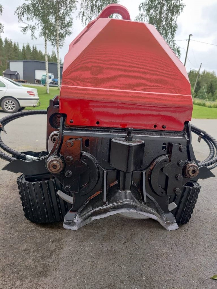 Komatsu 360.2 - Harvesteripää: kuva Komatsu 360.2 - Harvesteripää Komatsu 360.2 - Harvesteripää: kuva Komatsu 360.2 - Harvesteripää
