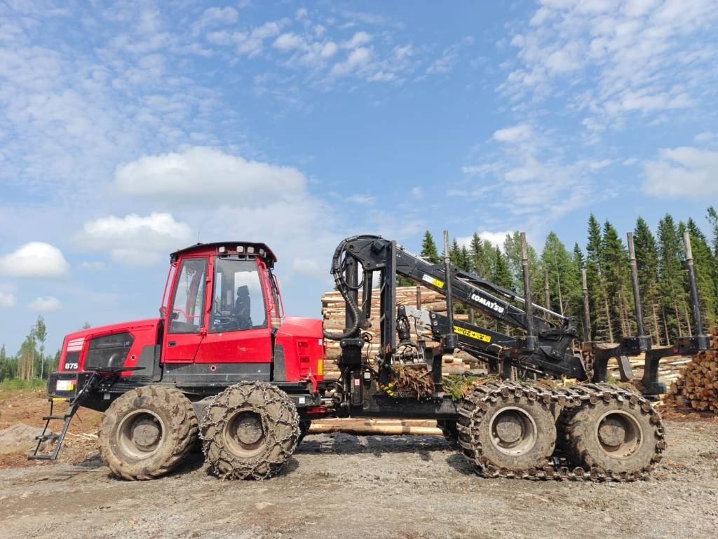 Komatsu 875 - Kuormatraktori: kuva Komatsu 875 - Kuormatraktori Komatsu 875 - Kuormatraktori: kuva Komatsu 875 - Kuormatraktori