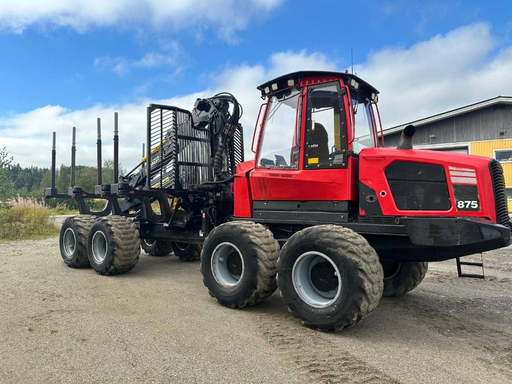 Komatsu 875 - Kuormatraktori: kuva Komatsu 875 - Kuormatraktori Komatsu 875 - Kuormatraktori: kuva Komatsu 875 - Kuormatraktori