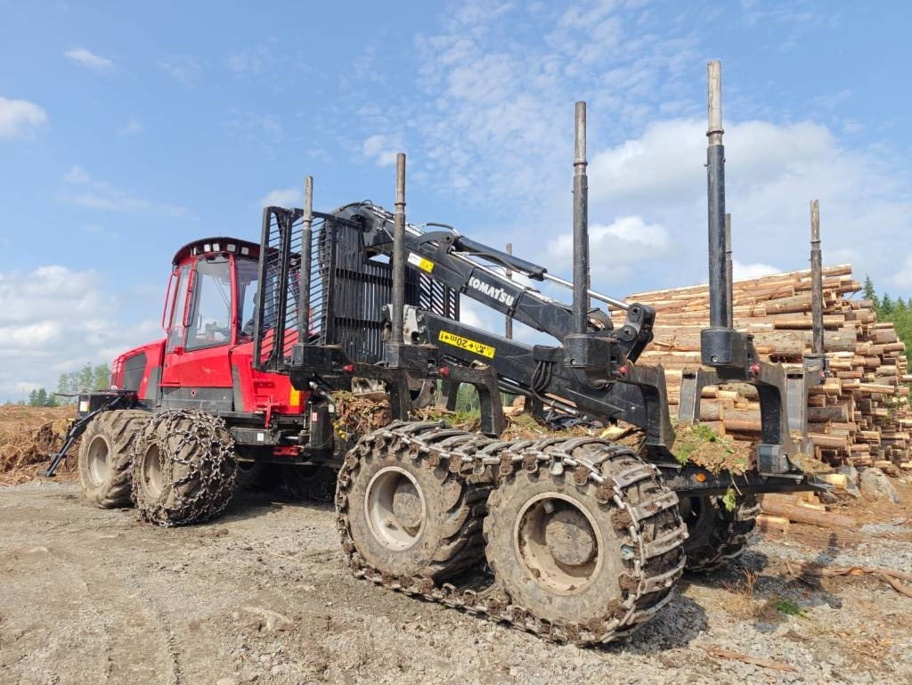 Komatsu 875 - Kuormatraktori: kuva Komatsu 875 - Kuormatraktori Komatsu 875 - Kuormatraktori: kuva Komatsu 875 - Kuormatraktori