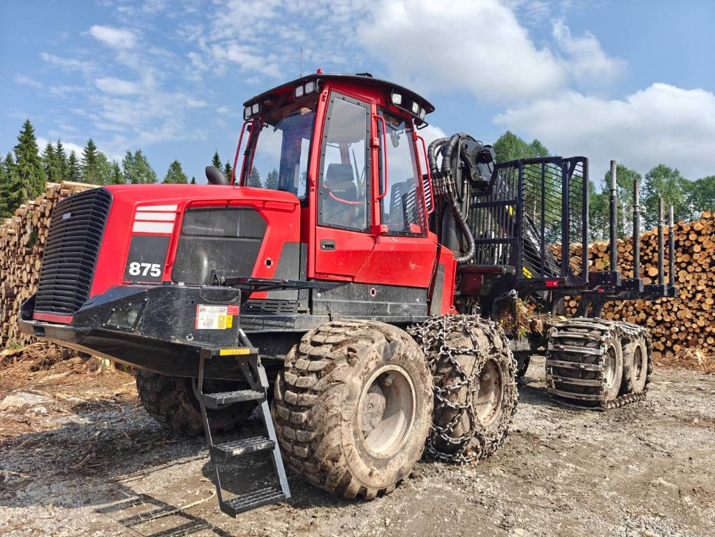 Komatsu 875 - Kuormatraktori: kuva Komatsu 875 - Kuormatraktori Komatsu 875 - Kuormatraktori: kuva Komatsu 875 - Kuormatraktori