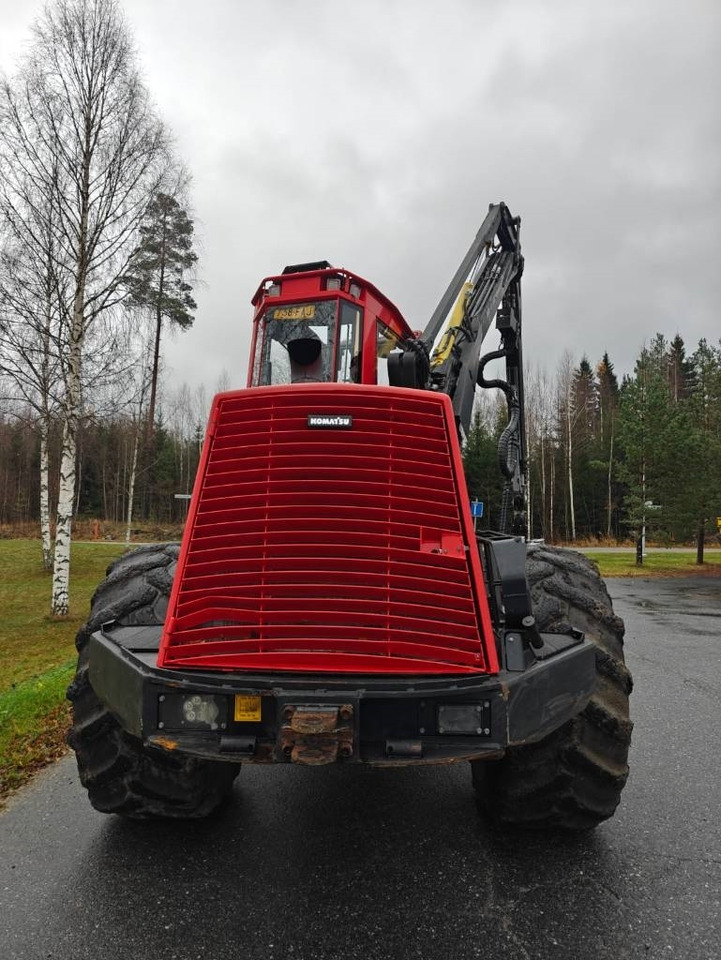Komatsu 901 TX.1 - Harvesteri: kuva Komatsu 901 TX.1 - Harvesteri Komatsu 901 TX.1 - Harvesteri: kuva Komatsu 901 TX.1 - Harvesteri