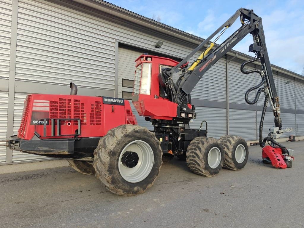 Komatsu 901 TX.1 - Harvesteri: kuva Komatsu 901 TX.1 - Harvesteri Komatsu 901 TX.1 - Harvesteri: kuva Komatsu 901 TX.1 - Harvesteri