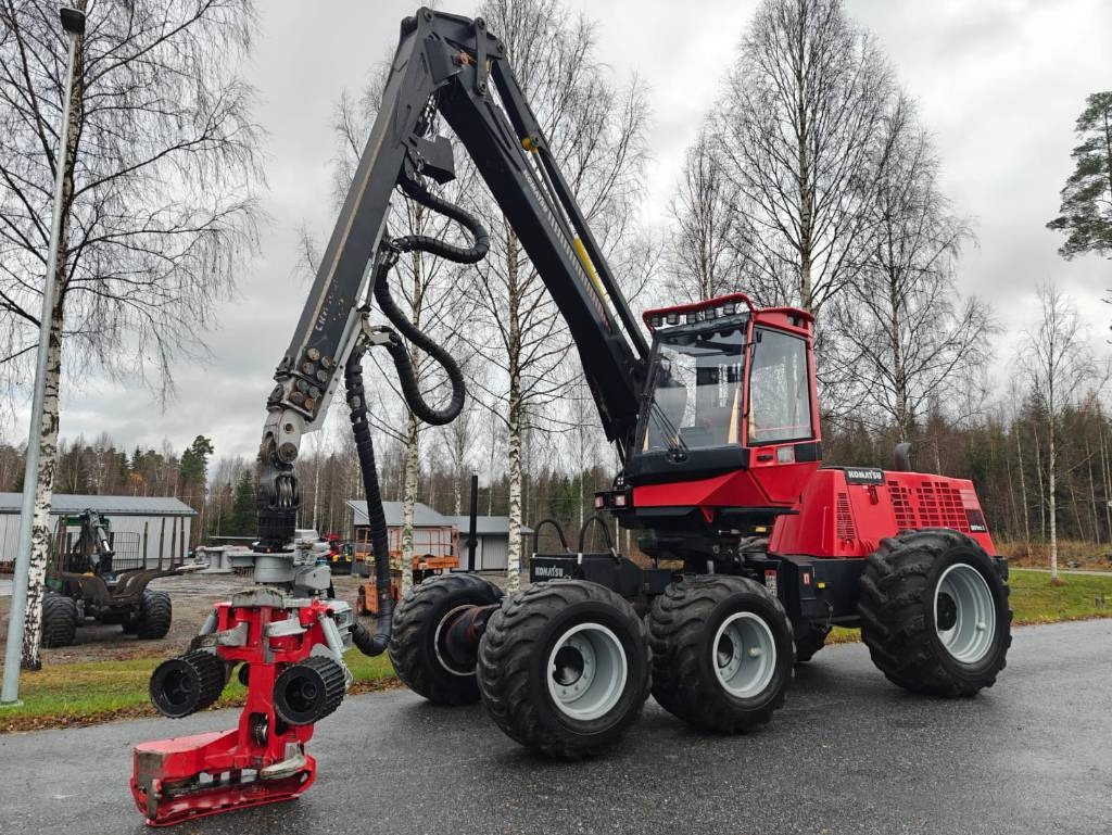 Komatsu 901 TX.1 - Harvesteri: kuva Komatsu 901 TX.1 - Harvesteri Komatsu 901 TX.1 - Harvesteri: kuva Komatsu 901 TX.1 - Harvesteri