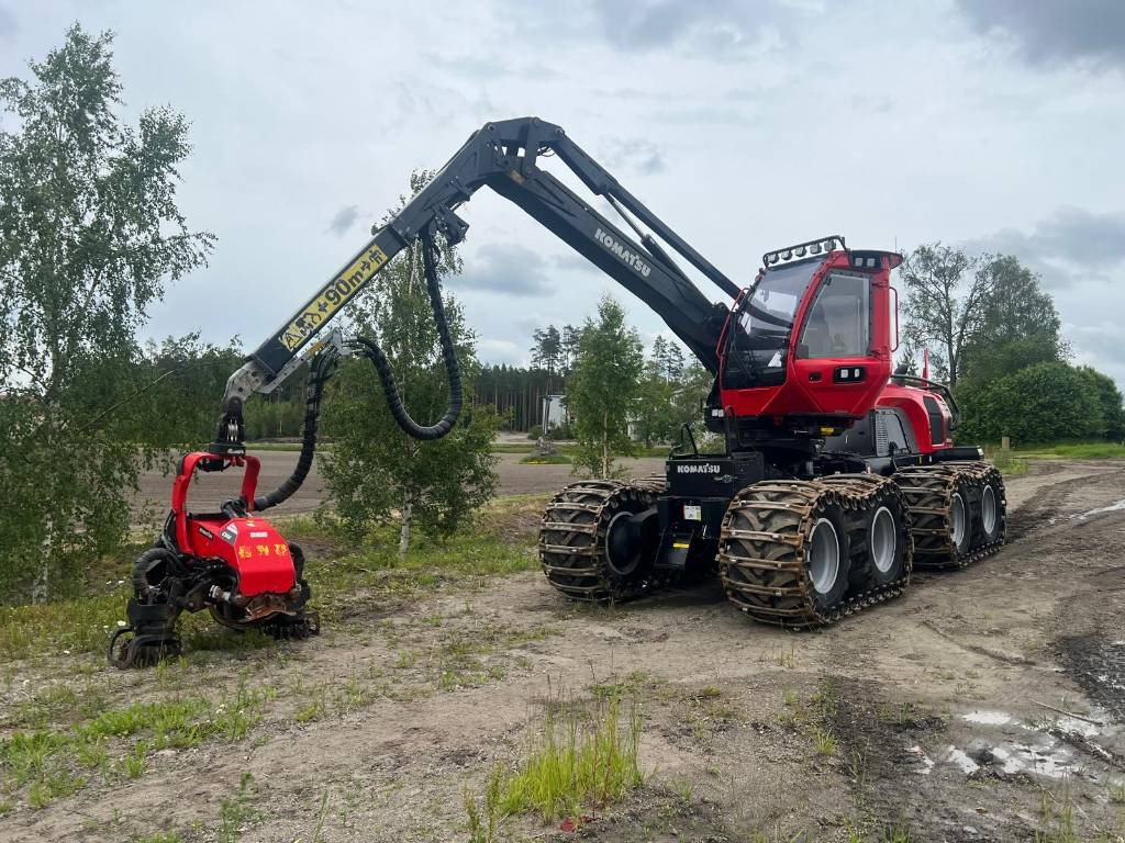 Komatsu 951 XC - Harvesteri: kuva Komatsu 951 XC - Harvesteri Komatsu 951 XC - Harvesteri: kuva Komatsu 951 XC - Harvesteri