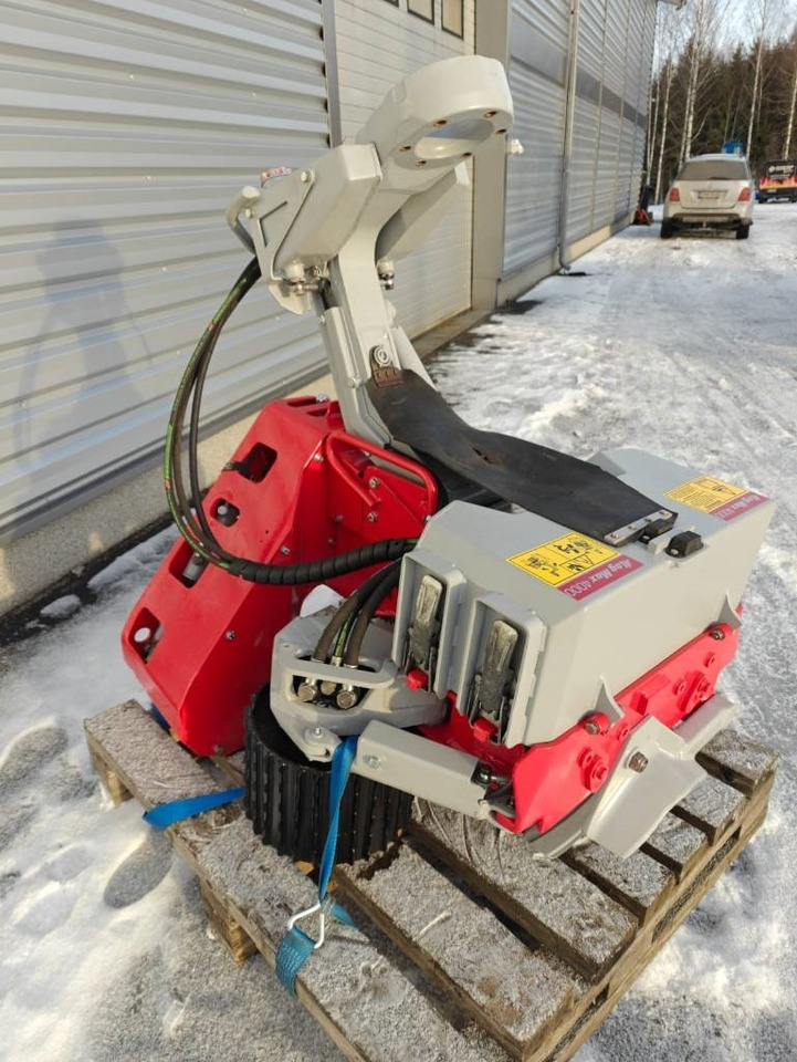 Log Max 4000 B - Harvesteripää: kuva Log Max 4000 B - Harvesteripää Log Max 4000 B - Harvesteripää: kuva Log Max 4000 B - Harvesteripää