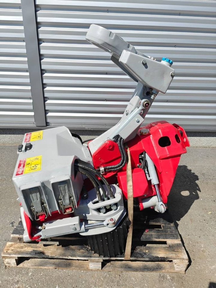 Log Max 4000 - Harvesteripää: kuva Log Max 4000 - Harvesteripää Log Max 4000 - Harvesteripää: kuva Log Max 4000 - Harvesteripää