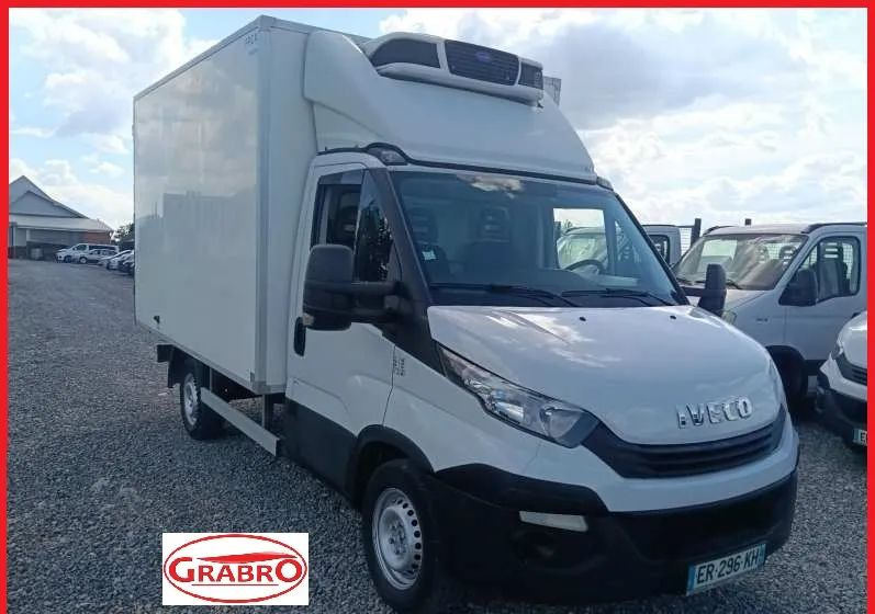 Iveco 35S16, 35S15, 35S14, 35S13, 35C13, 35C14 - Kylmäauto: kuva Iveco 35S16, 35S15, 35S14, 35S13, 35C13, 35C14 - Kylmäauto Iveco 35S16, 35S15, 35S14, 35S13, 35C13, 35C14 - Kylmäauto: kuva Iveco 35S16, 35S15, 35S14, 35S13, 35C13, 35C14 - Kylmäauto