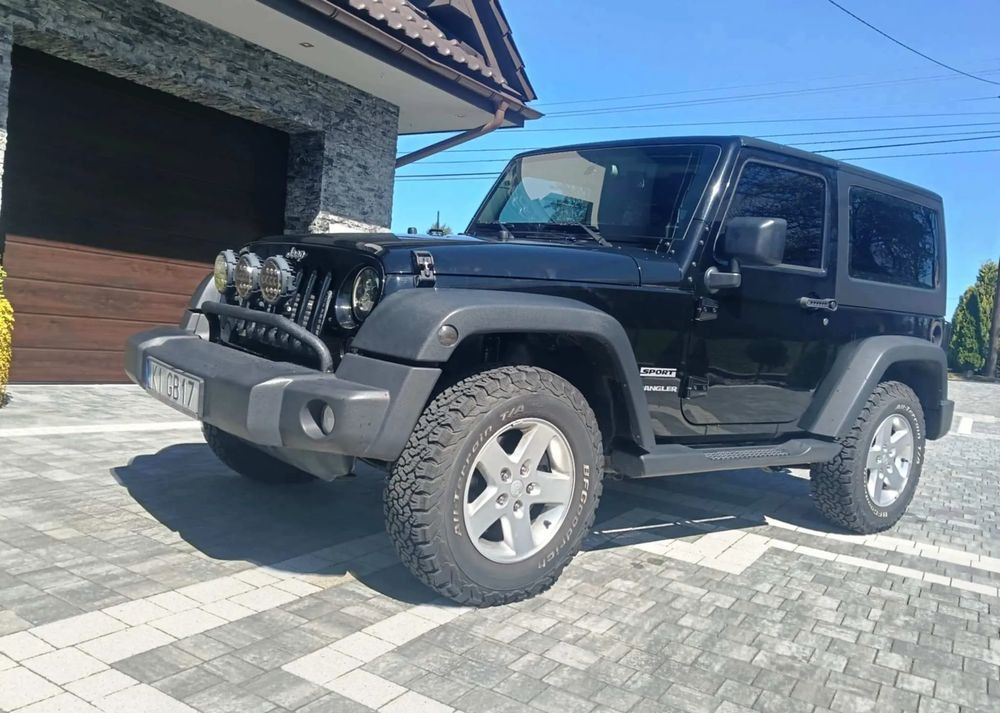 Jeep Wrangler 2.8 CRD Sport - Avoauto: kuva Jeep Wrangler 2.8 CRD Sport - Avoauto Jeep Wrangler 2.8 CRD Sport - Avoauto: kuva Jeep Wrangler 2.8 CRD Sport - Avoauto