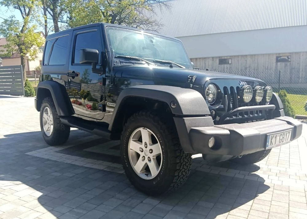 Jeep Wrangler 2.8 CRD Sport - Avoauto: kuva Jeep Wrangler 2.8 CRD Sport - Avoauto Jeep Wrangler 2.8 CRD Sport - Avoauto: kuva Jeep Wrangler 2.8 CRD Sport - Avoauto