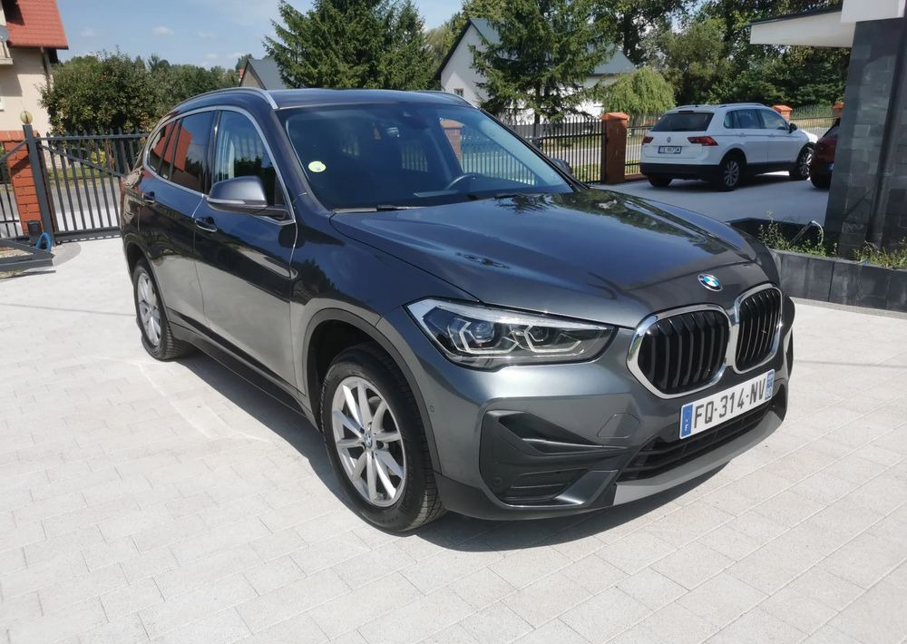 BMW X1 sDrive16d - Farmari: kuva BMW X1 sDrive16d - Farmari BMW X1 sDrive16d - Farmari: kuva BMW X1 sDrive16d - Farmari