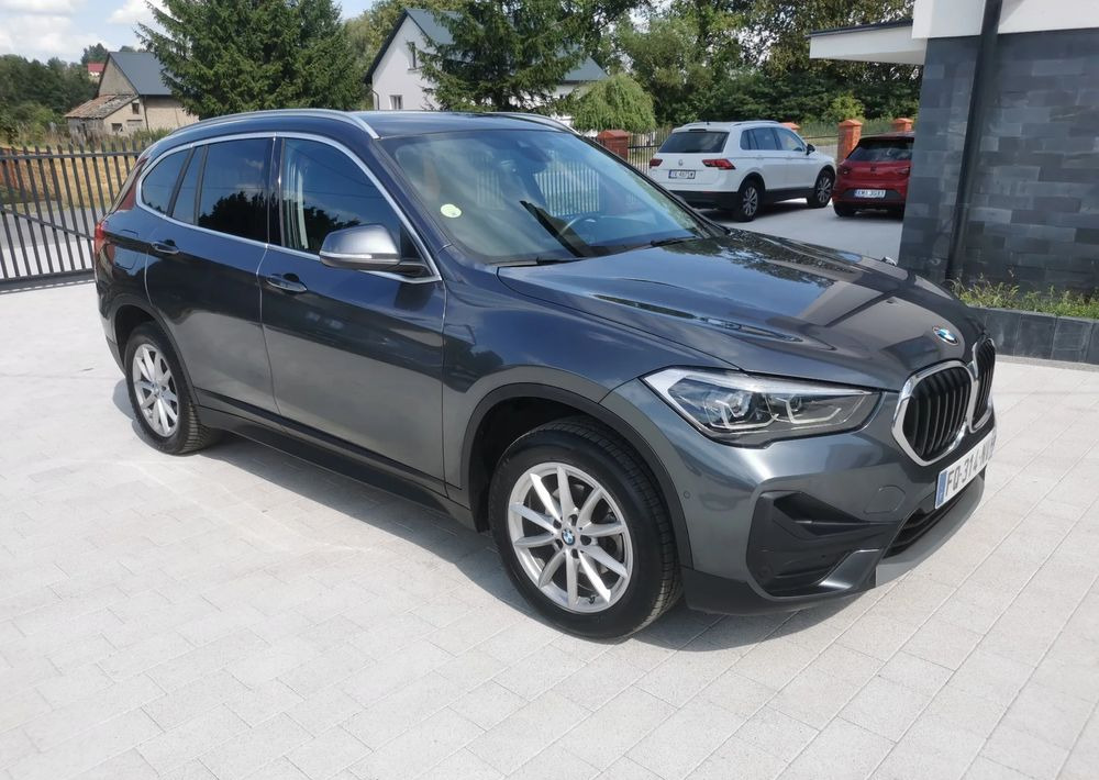 BMW X1 sDrive16d - Farmari: kuva BMW X1 sDrive16d - Farmari BMW X1 sDrive16d - Farmari: kuva BMW X1 sDrive16d - Farmari