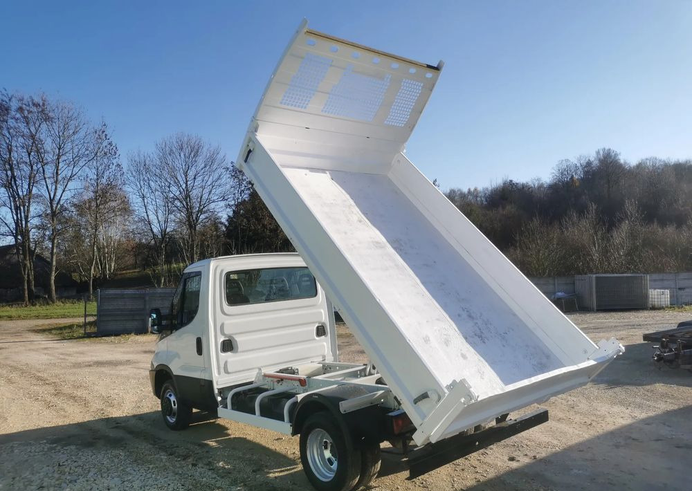 Iveco Daily 3.0-150KM Wywrotka blizniak 35-150 Niski przebieg kiper do 3,5t - Kippilava-auto: kuva Iveco Daily 3.0-150KM Wywrotka blizniak 35-150 Niski przebieg kiper do 3,5t - Kippilava-auto Iveco Daily 3.0-150KM Wywrotka blizniak 35-150 Niski przebieg kiper do 3,5t - Kippilava-auto: kuva Iveco Daily 3.0-150KM Wywrotka blizniak 35-150 Niski przebieg kiper do 3,5t - Kippilava-auto