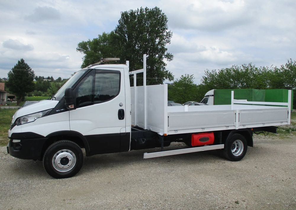 Iveco Daily 3.0 na bliźniaku 70C18 skrzynia, laweta, rama, HDS, 70-180 kiper - Lava-kuorma-auto: kuva Iveco Daily 3.0 na bliźniaku 70C18 skrzynia, laweta, rama, HDS, 70-180 kiper - Lava-kuorma-auto Iveco Daily 3.0 na bliźniaku 70C18 skrzynia, laweta, rama, HDS, 70-180 kiper - Lava-kuorma-auto: kuva Iveco Daily 3.0 na bliźniaku 70C18 skrzynia, laweta, rama, HDS, 70-180 kiper - Lava-kuorma-auto