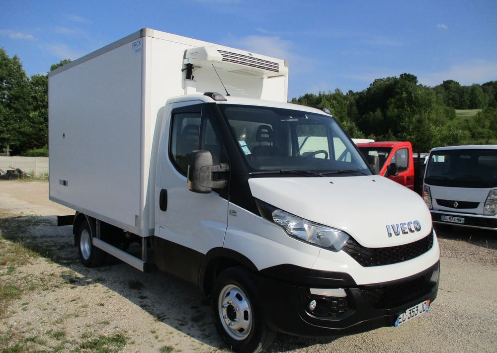 Iveco Daily 35C13 chłodnia Mroźnia na bliźniaku 35-130 Thermo King agregat - Kylmäauto: kuva Iveco Daily 35C13 chłodnia Mroźnia na bliźniaku 35-130 Thermo King agregat - Kylmäauto Iveco Daily 35C13 chłodnia Mroźnia na bliźniaku 35-130 Thermo King agregat - Kylmäauto: kuva Iveco Daily 35C13 chłodnia Mroźnia na bliźniaku 35-130 Thermo King agregat - Kylmäauto