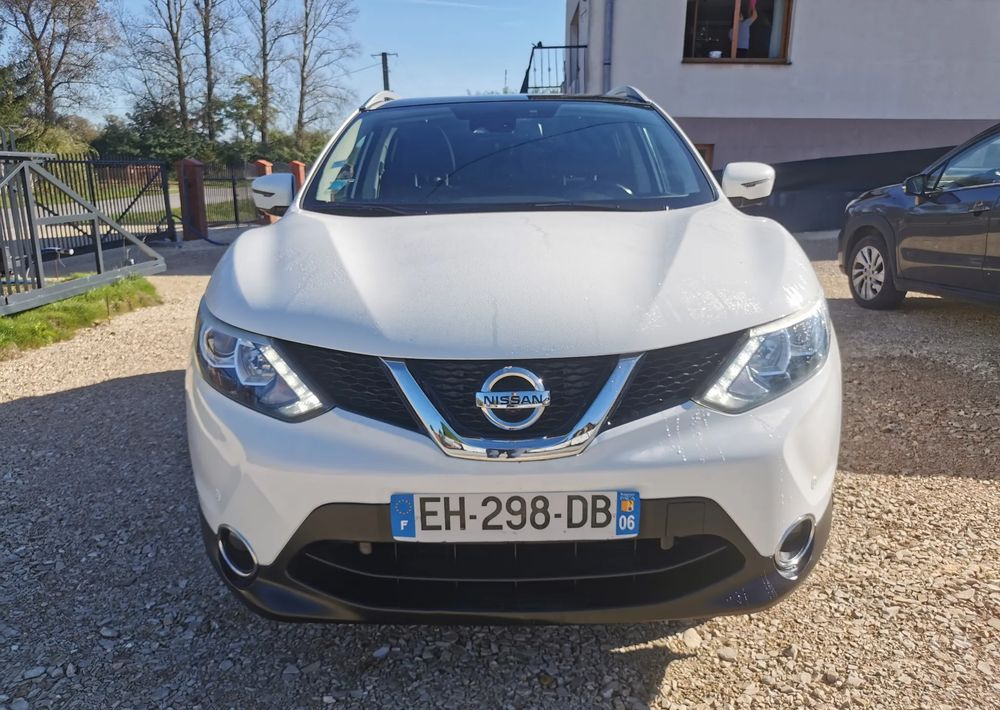 Nissan Qashqai 1.2 DIG-T N-Connecta EU6 - Maasturi/ Katumaasturi: kuva Nissan Qashqai 1.2 DIG-T N-Connecta EU6 - Maasturi/ Katumaasturi Nissan Qashqai 1.2 DIG-T N-Connecta EU6 - Maasturi/ Katumaasturi: kuva Nissan Qashqai 1.2 DIG-T N-Connecta EU6 - Maasturi/ Katumaasturi