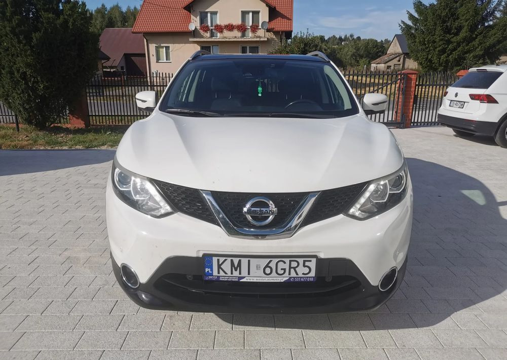 Nissan Qashqai 1.2 DIG-T N-Connecta EU6 - Maasturi/ Katumaasturi: kuva Nissan Qashqai 1.2 DIG-T N-Connecta EU6 - Maasturi/ Katumaasturi Nissan Qashqai 1.2 DIG-T N-Connecta EU6 - Maasturi/ Katumaasturi: kuva Nissan Qashqai 1.2 DIG-T N-Connecta EU6 - Maasturi/ Katumaasturi