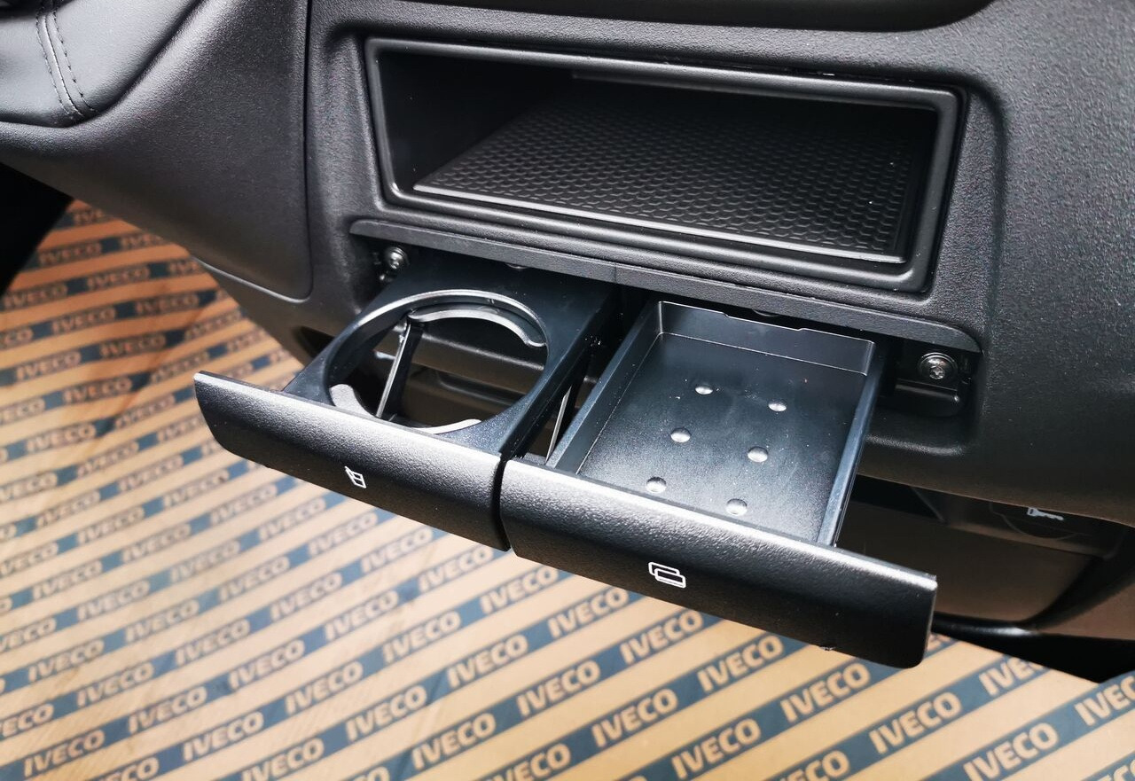 Uusi Pakettiauto IVECO Daily 35S18: kuva Uusi Pakettiauto IVECO Daily 35S18 Uusi Pakettiauto IVECO Daily 35S18: kuva Uusi Pakettiauto IVECO Daily 35S18