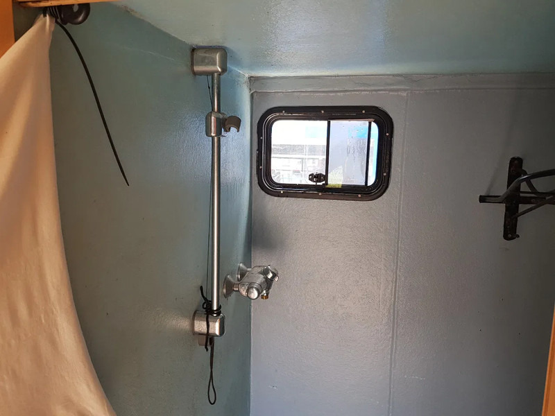 Leasing DAF 95.350 Paardenwagen met zitverblijf 7 paarden 7 horses DAF 95.350 Paardenwagen met zitverblijf 7 paarden 7 horses: kuva Leasing DAF 95.350 Paardenwagen met zitverblijf 7 paarden 7 horses DAF 95.350 Paardenwagen met zitverblijf 7 paarden 7 horses