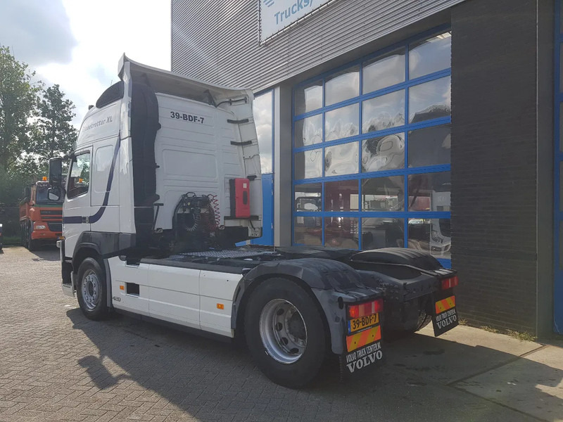Volvo FM 420 Globetrotter XL Double tank - Vetopöytäauto: kuva Volvo FM 420 Globetrotter XL Double tank - Vetopöytäauto Volvo FM 420 Globetrotter XL Double tank - Vetopöytäauto: kuva Volvo FM 420 Globetrotter XL Double tank - Vetopöytäauto