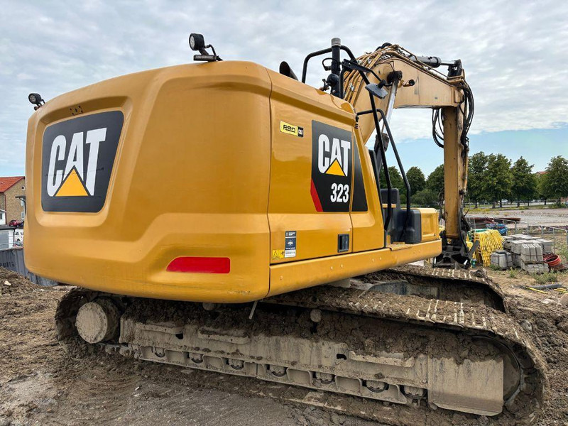 Caterpillar 323 - Telakaivukone: kuva Caterpillar 323 - Telakaivukone Caterpillar 323 - Telakaivukone: kuva Caterpillar 323 - Telakaivukone