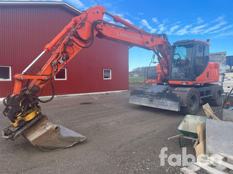 Doosan DX160W - Pyöräalustainen kaivinkone: kuva Doosan DX160W - Pyöräalustainen kaivinkone Doosan DX160W - Pyöräalustainen kaivinkone: kuva Doosan DX160W - Pyöräalustainen kaivinkone