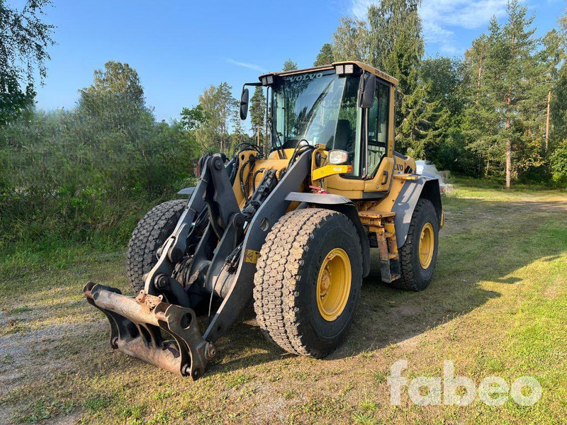 Volvo L60F - Pyöräkuormaaja: kuva Volvo L60F - Pyöräkuormaaja Volvo L60F - Pyöräkuormaaja: kuva Volvo L60F - Pyöräkuormaaja