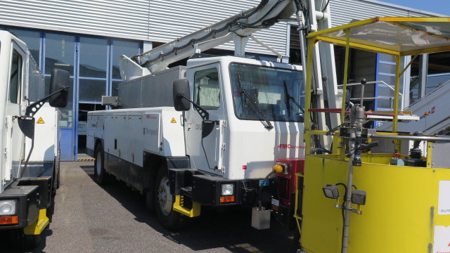 FMC Tempest 2 2units - Lentokenttälaitteet: kuva FMC Tempest 2 2units - Lentokenttälaitteet FMC Tempest 2 2units - Lentokenttälaitteet: kuva FMC Tempest 2 2units - Lentokenttälaitteet