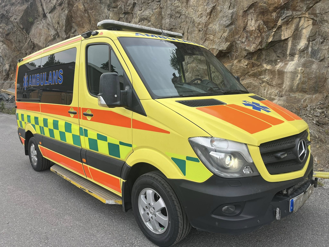 MERCEDES-BENZ Sprinter 319 - AMBULANCE - RESERVERAD !! - Ambulanssi: kuva MERCEDES-BENZ Sprinter 319 - AMBULANCE - RESERVERAD !! - Ambulanssi MERCEDES-BENZ Sprinter 319 - AMBULANCE - RESERVERAD !! - Ambulanssi: kuva MERCEDES-BENZ Sprinter 319 - AMBULANCE - RESERVERAD !! - Ambulanssi