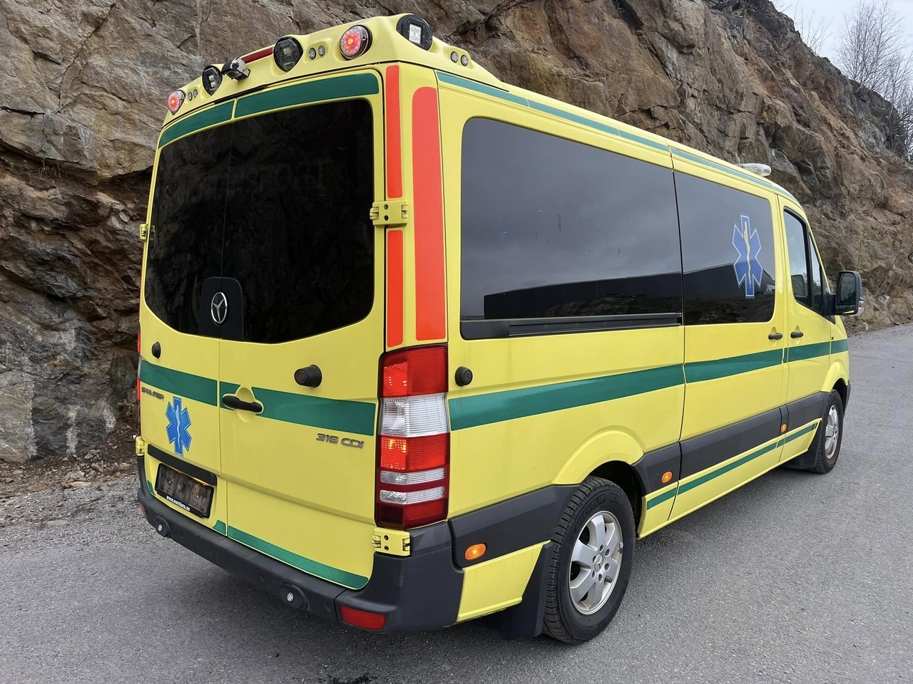 Mercedes-Benz Sprinter 316 - 2 stretcher ambulance - RESERVERAD!! - Ambulanssi: kuva Mercedes-Benz Sprinter 316 - 2 stretcher ambulance - RESERVERAD!! - Ambulanssi Mercedes-Benz Sprinter 316 - 2 stretcher ambulance - RESERVERAD!! - Ambulanssi: kuva Mercedes-Benz Sprinter 316 - 2 stretcher ambulance - RESERVERAD!! - Ambulanssi