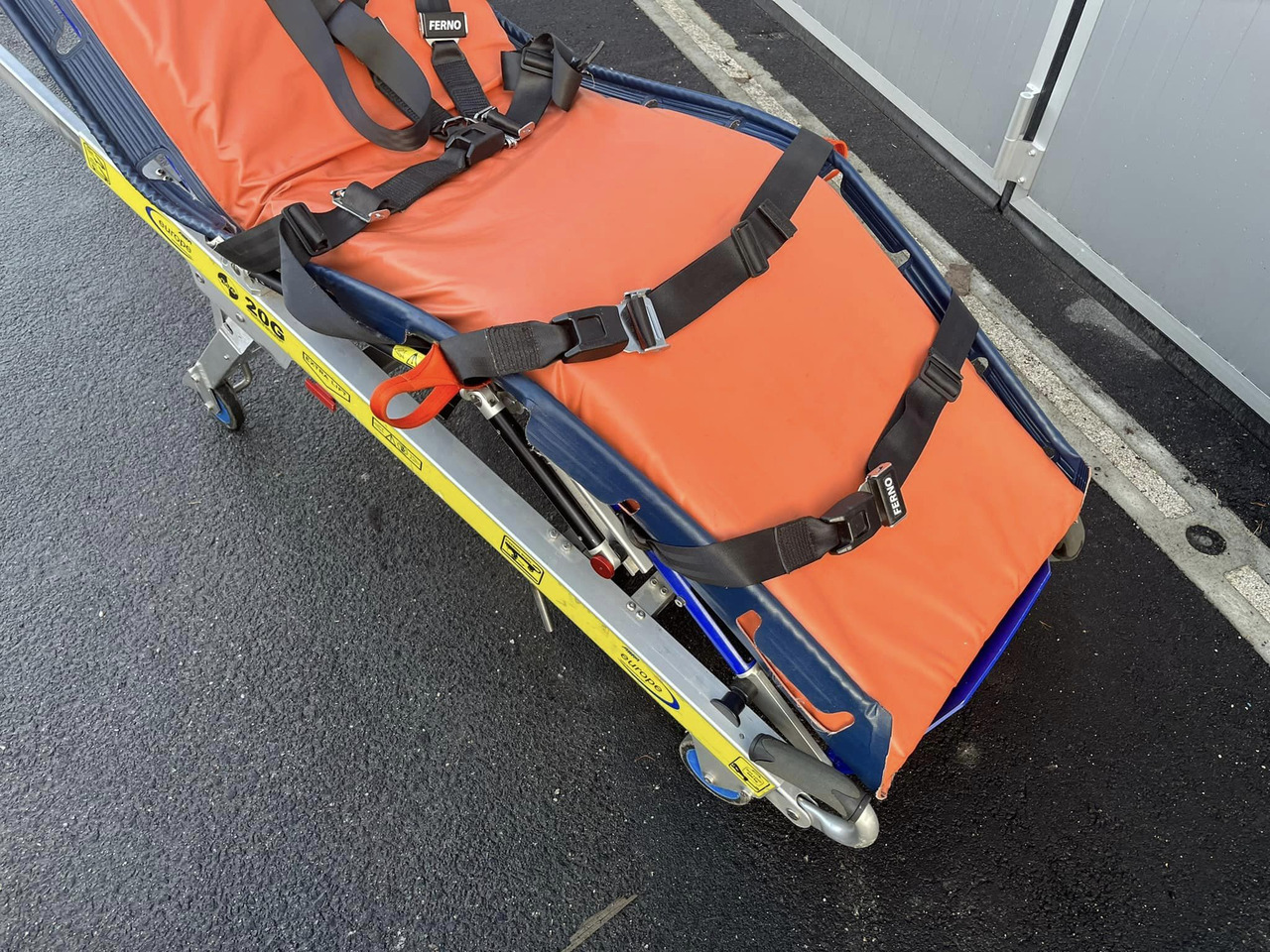 Stretcher Allfa Europé 20G - Ambulanssi: kuva Stretcher Allfa Europé 20G - Ambulanssi Stretcher Allfa Europé 20G - Ambulanssi: kuva Stretcher Allfa Europé 20G - Ambulanssi