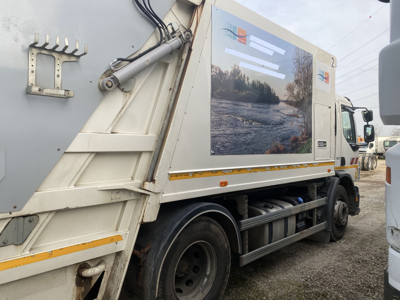 Volvo FE300 FAUN Müllwagen Garbage 2-Kammern Eu5 Top Zustand - Roska-auto: kuva Volvo FE300 FAUN Müllwagen Garbage 2-Kammern Eu5 Top Zustand - Roska-auto Volvo FE300 FAUN Müllwagen Garbage 2-Kammern Eu5 Top Zustand - Roska-auto: kuva Volvo FE300 FAUN Müllwagen Garbage 2-Kammern Eu5 Top Zustand - Roska-auto