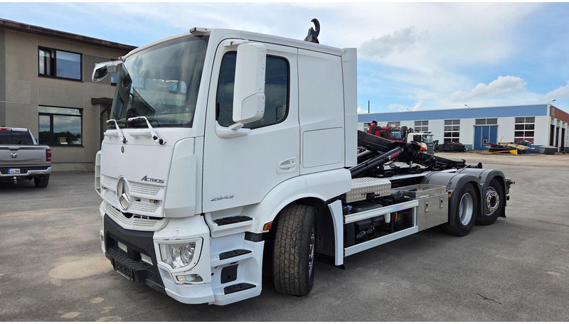 Mercedes-Benz Actros 2543 6X2*4 - Koukkulava kuorma-auto: kuva Mercedes-Benz Actros 2543 6X2*4 - Koukkulava kuorma-auto Mercedes-Benz Actros 2543 6X2*4 - Koukkulava kuorma-auto: kuva Mercedes-Benz Actros 2543 6X2*4 - Koukkulava kuorma-auto