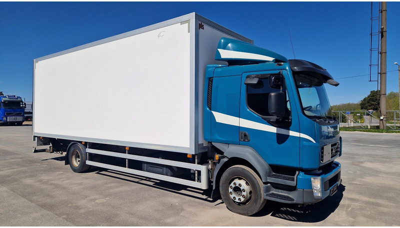Volvo FL260 4X2 - Umpikori kuorma-auto: kuva Volvo FL260 4X2 - Umpikori kuorma-auto Volvo FL260 4X2 - Umpikori kuorma-auto: kuva Volvo FL260 4X2 - Umpikori kuorma-auto