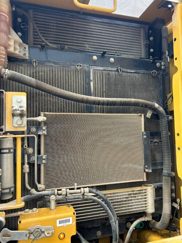 Telakaivukone CAT 320: kuva Telakaivukone CAT 320 Telakaivukone CAT 320: kuva Telakaivukone CAT 320