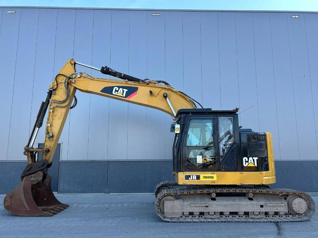 CAT 325 FL CR  - Telakaivukone: kuva CAT 325 FL CR  - Telakaivukone CAT 325 FL CR  - Telakaivukone: kuva CAT 325 FL CR  - Telakaivukone