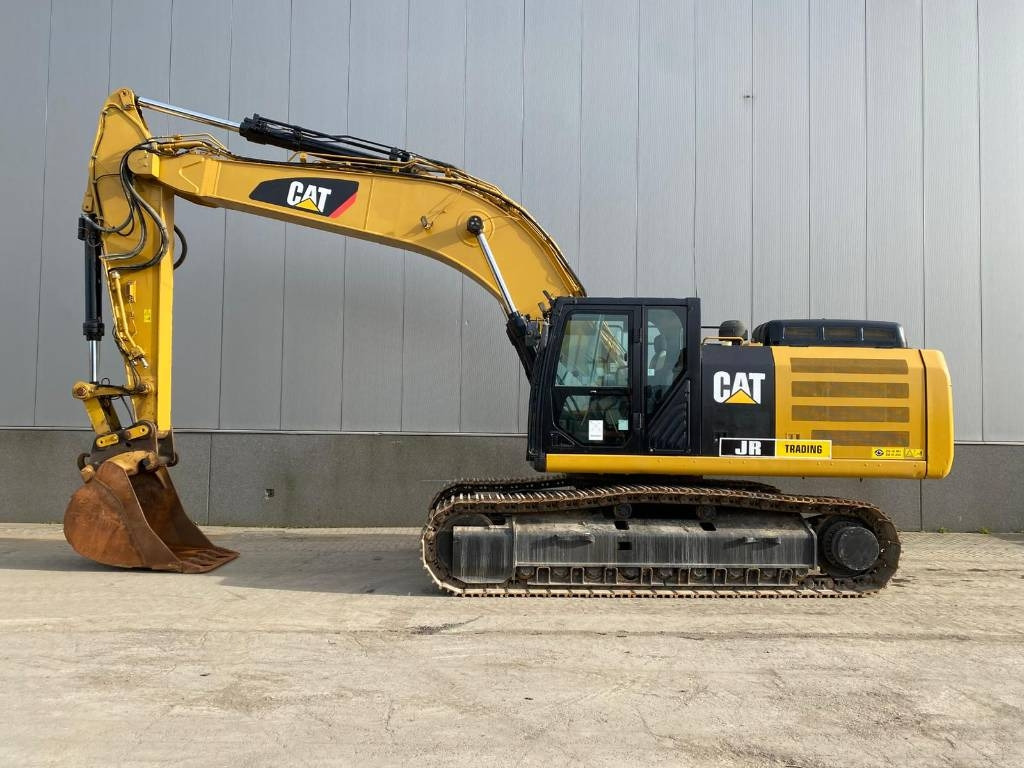 CAT 336F L XE (New Undercarriage) - Telakaivukone: kuva CAT 336F L XE (New Undercarriage) - Telakaivukone CAT 336F L XE (New Undercarriage) - Telakaivukone: kuva CAT 336F L XE (New Undercarriage) - Telakaivukone