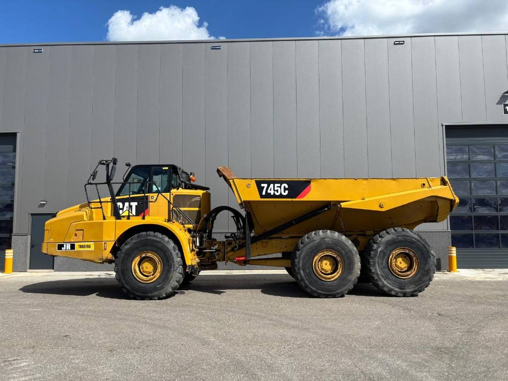 CAT 745 C (CE /Low Hours) - Nivelkippiauto: kuva CAT 745 C (CE /Low Hours) - Nivelkippiauto CAT 745 C (CE /Low Hours) - Nivelkippiauto: kuva CAT 745 C (CE /Low Hours) - Nivelkippiauto